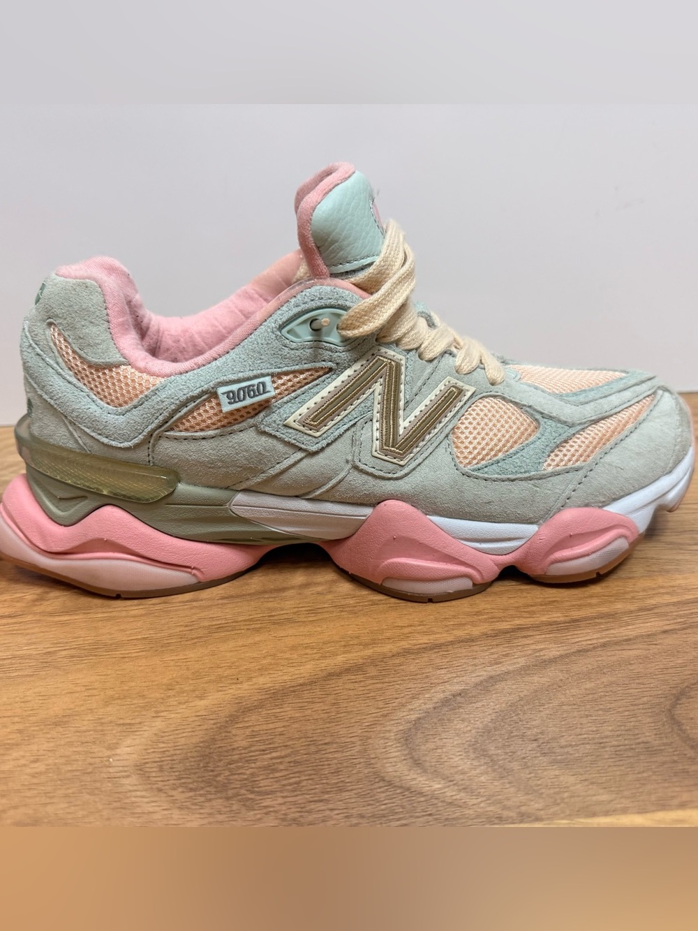New Balance 9060 Sneakers